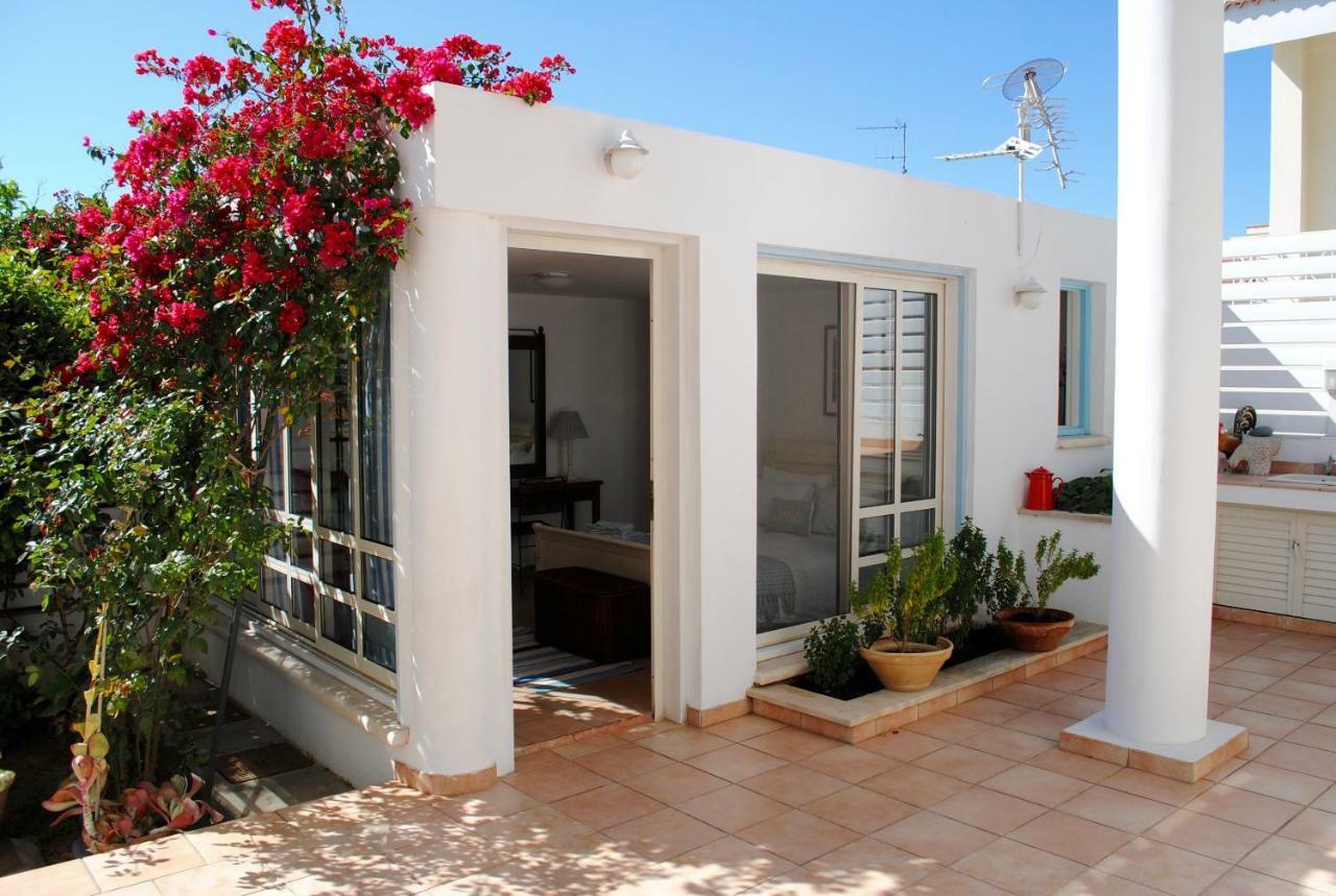 Hotel Sunny Garden Studio Nikosia Exterior foto