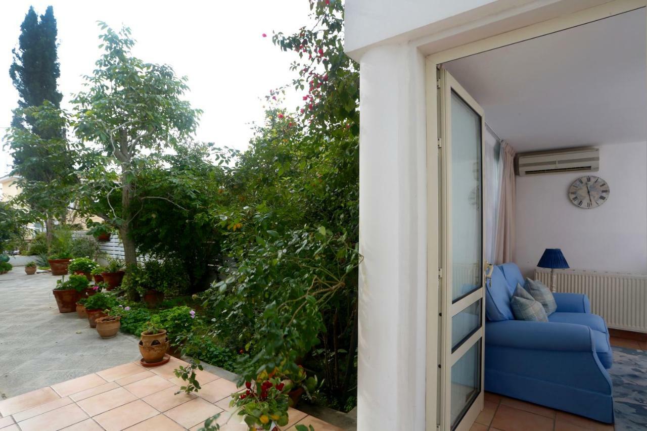 Hotel Sunny Garden Studio Nikosia Exterior foto